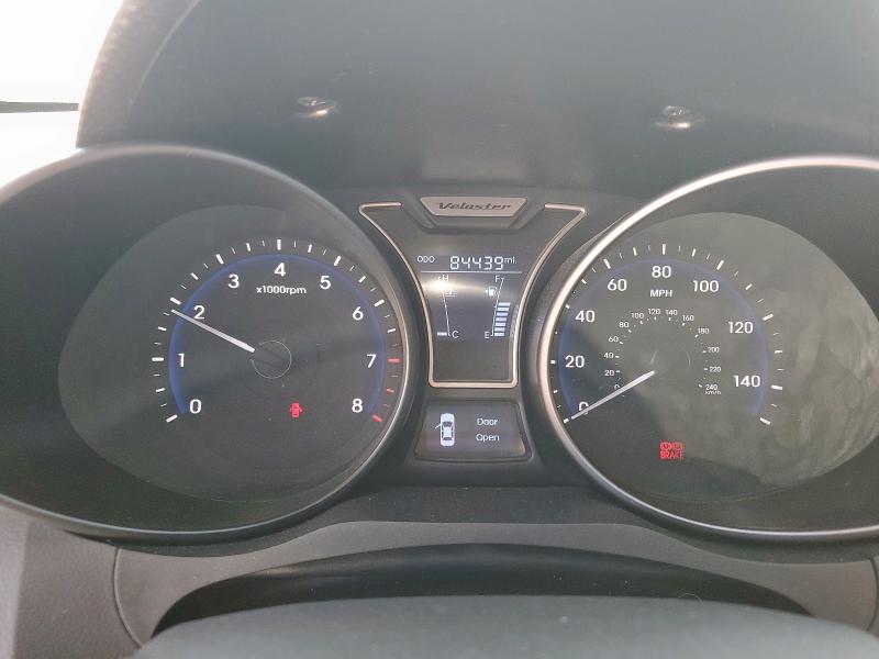 Photo 9 from auction – 2014 HYUNDAI VELOSTER T with VIN KMHTC6AE8EU199098