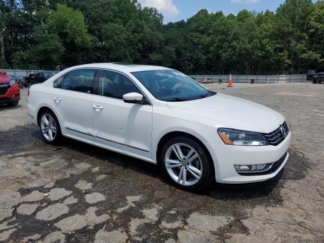 Photo 4 from auction – 2014 VOLKSWAGEN PASSAT SEL with VIN 1VWCM7A36EC038970