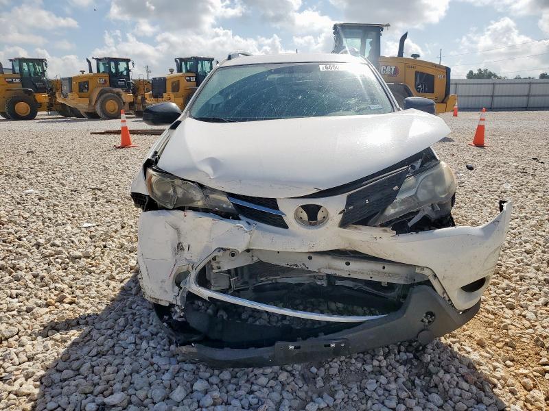 Photo 5 from auction – 2015 TOYOTA RAV4 LE with VIN JTMZFREV2FJ056104