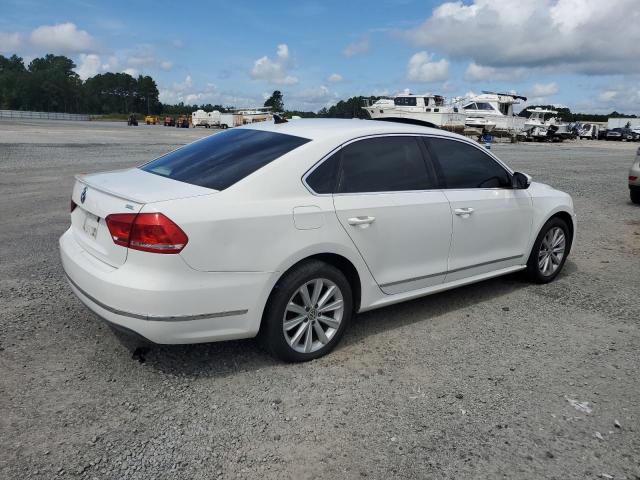 Photo 3 from auction – 2013 VOLKSWAGEN PASSAT SEL with VIN 1VWCH7A37DC082544