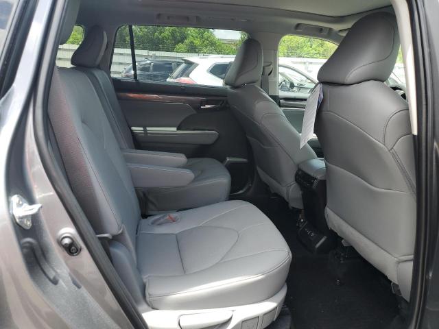 Photo 11 from auction – 2025 TOYOTA HIGHLANDER with VIN 5TDEBRCH8SS671602