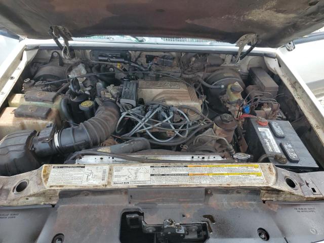Photo 12 from auction – 2000 MERCURY MOUNTAINEE with VIN 4M2ZU66P0YUJ02318