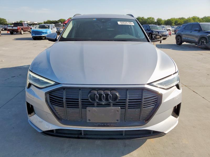 Photo 5 from auction – 2022 AUDI E-TRON PRE with VIN WA1AAAGE1NB047049
