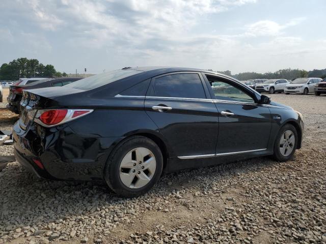 Photo 3 from auction – 2012 HYUNDAI SONATA with VIN KMHEC4A41CA037946