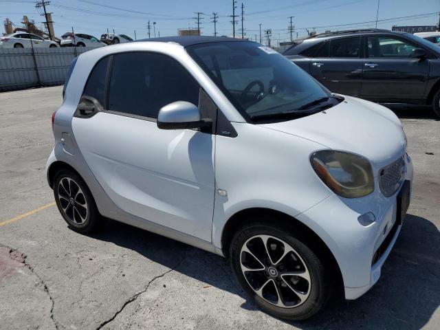 Photo 4 from auction – 2016 SMART FORTWO with VIN WMEFJ5DA3GK051418