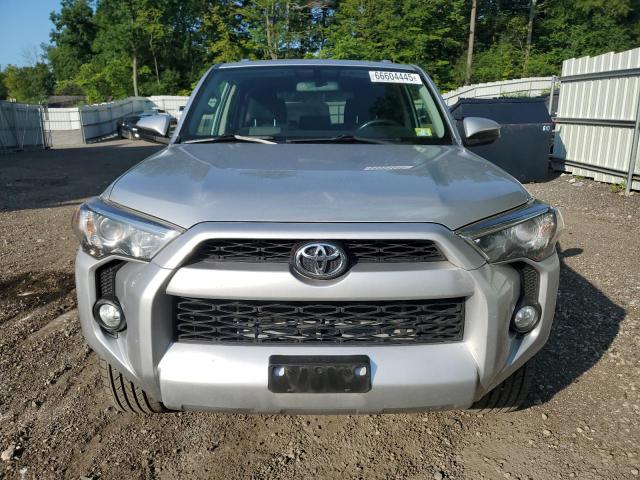 Photo 5 from auction – 2016 TOYOTA 4RUNNER SR with VIN JTEBU5JR9G5323219