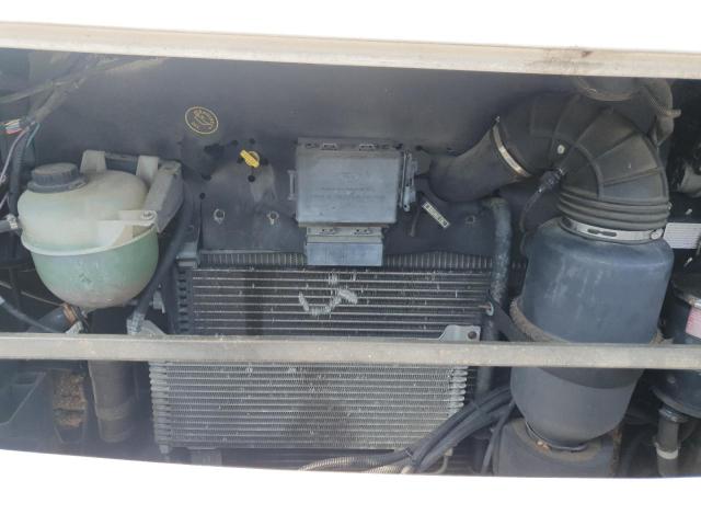 Photo 7 from auction – 1999 ITASCA SUNCRUISER M-G35C with VIN 3FCNF53S3XJA14112