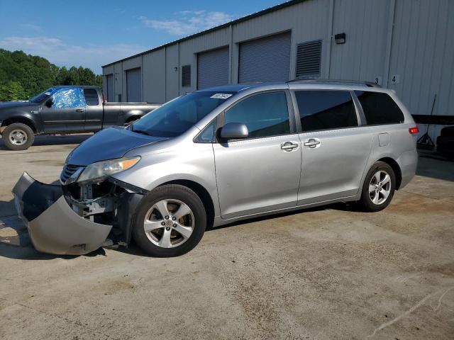 Photo 1 from auction – 2011 TOYOTA SIENNA LE with VIN 5TDKK3DC0BS027420