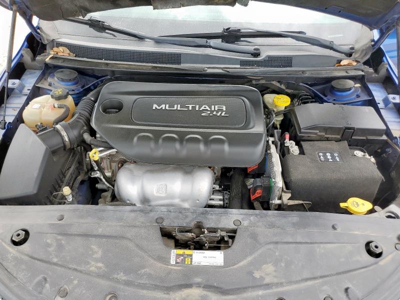 Photo 11 from auction – 2017 CHRYSLER 200 LIMITE with VIN 1C3CCCAB0HN502712