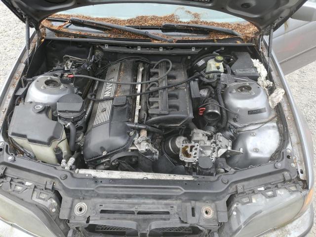 Photo 11 from auction – 2004 BMW 325 XI with VIN WBAEU33474PR13004