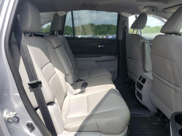 Photo 11 from auction – 2018 HONDA PILOT TOUR with VIN 5FNYF6H91JB003841