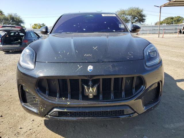 Снимка 5 от търг – 2023 MASERATI GRECALE MO с VIN ZN682AVM3P7427252
