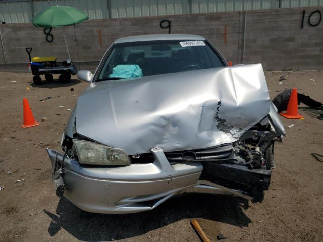 Photo 5 from auction – 2000 TOYOTA CAMRY LE with VIN 4T1BF22KXYU110183