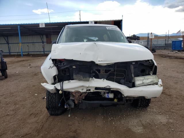 Photo 5 from auction – 2002 CHEVROLET BLAZER with VIN 1GNDT13W92K133658