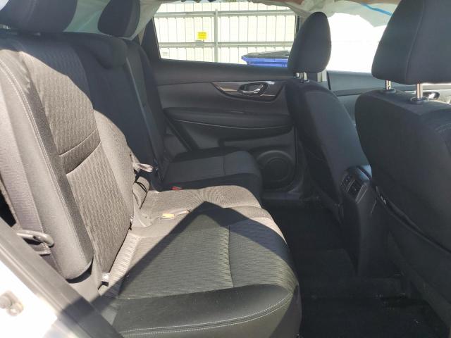 Photo 11 from auction – 2017 NISSAN ROGUE S with VIN KNMAT2MT2HP613266