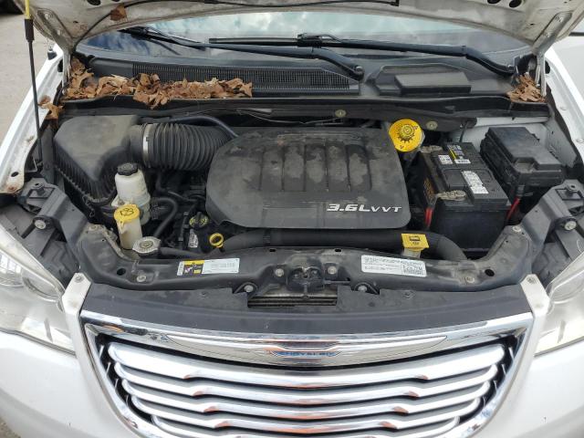 Photo 12 from auction – 2015 CHRYSLER TOWN & COU with VIN 2C4RC1BG5FR534480