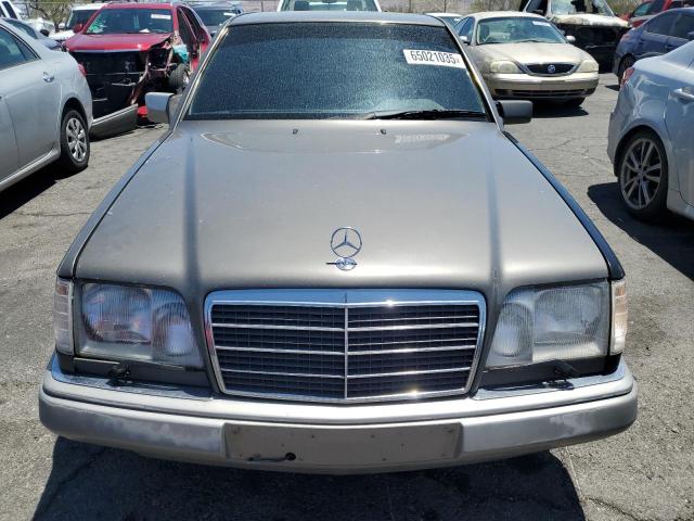 Photo 5 from auction – 1994 MERCEDES-BENZ E 320 with VIN WDBEA32E4RC115112