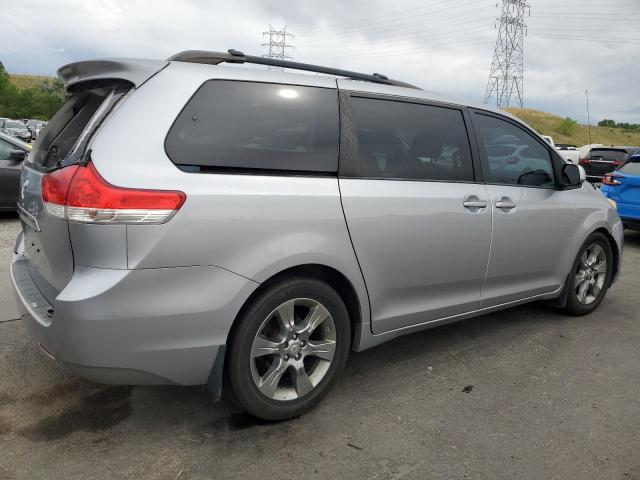 Photo 3 from auction – 2012 TOYOTA SIENNA XLE with VIN 5TDDK3DC0CS043708
