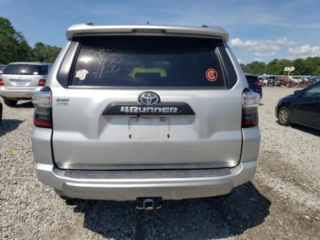 Photo 6 from auction – 2018 TOYOTA 4RUNNER SR with VIN JTEBU5JR5J5590333