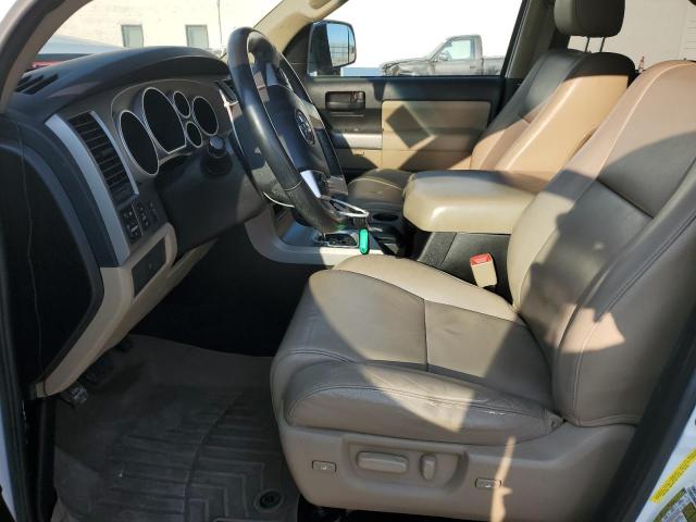 Photo 7 from auction – 2016 TOYOTA SEQUOIA SR with VIN 5TDBW5G1XGS142401