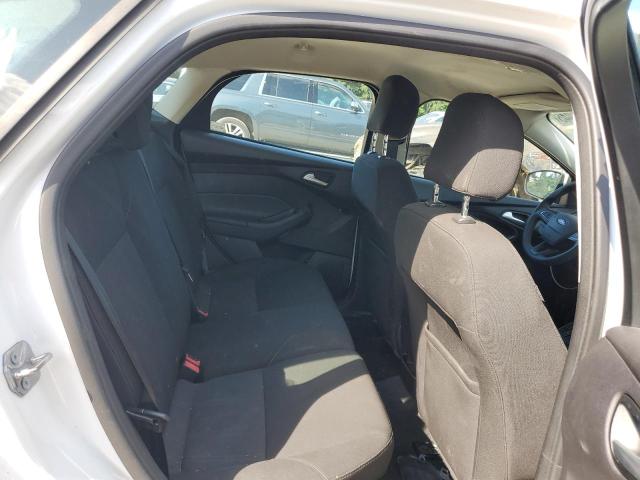 Foto 10 de la subasta – 2015 FORD FOCUS SE con VIN 1FADP3K25FL214069