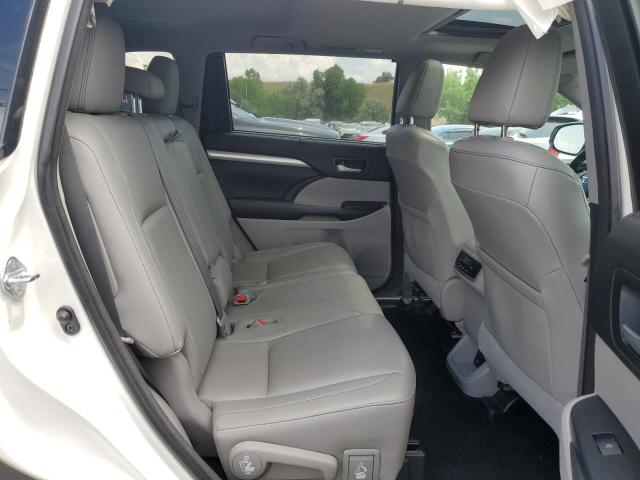 Photo 11 from auction – 2015 TOYOTA HIGHLANDER with VIN 5TDJKRFH7FS169633