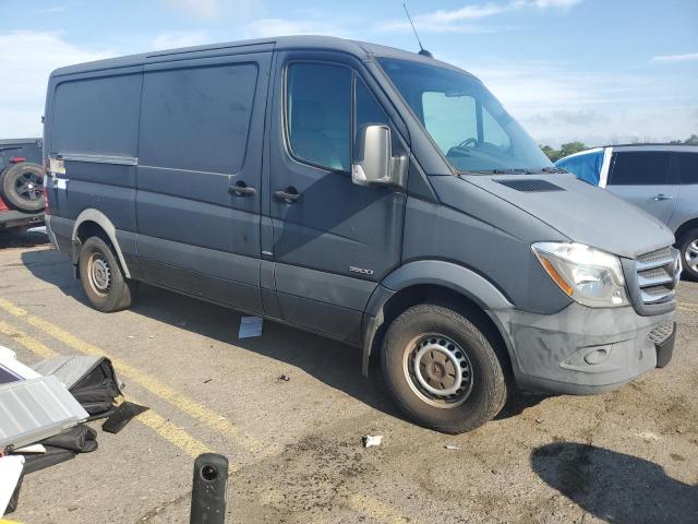 Photo 4 from auction – 2015 MERCEDES-BENZ SPRINTER with VIN WD3PE7DC4FP136333