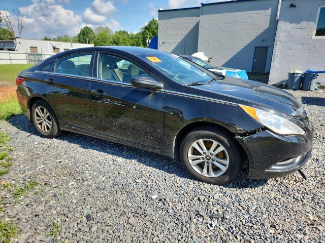 Photo 4 from auction – 2013 HYUNDAI SONATA GLS with VIN 5NPEB4AC7DH645141