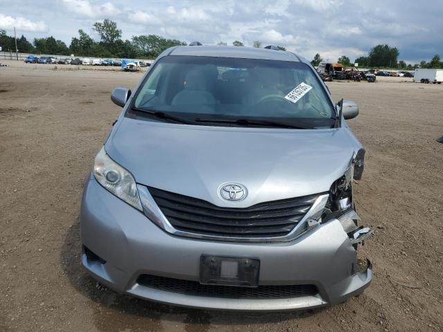 Photo 5 from auction – 2014 TOYOTA SIENNA LE with VIN 5TDKK3DC6ES524024
