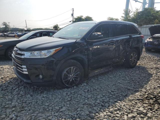TOYOTA HIGHLANDER 2019 with VIN 5TDJZRFH4KS946355 - Photo from auction