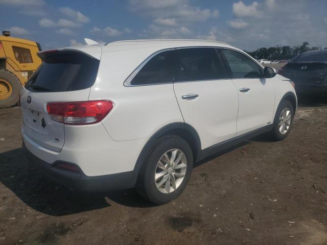 Photo 3 from auction – 2016 KIA SORENTO LX with VIN 5XYPGDA32GG020152
