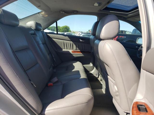 Photo 10 from auction – 2004 TOYOTA CAMRY LE with VIN 4T1BF30K14U571422