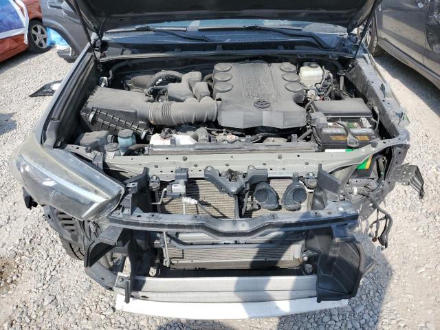 Photo 11 from auction – 2018 TOYOTA 4RUNNER SR with VIN JTEBU5JR2J5592489