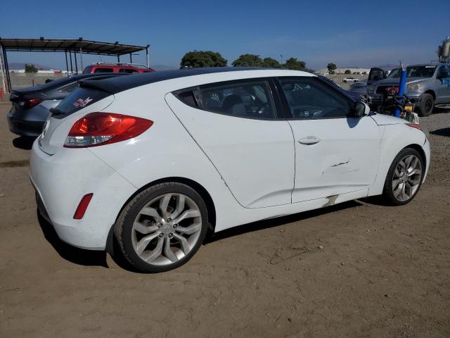 Photo 3 from auction – 2015 HYUNDAI VELOSTER with VIN KMHTC6AD4FU238181