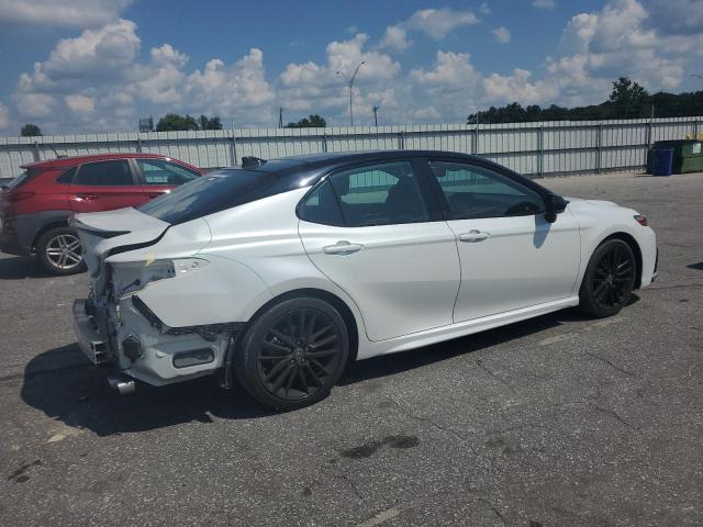 Photo 3 from auction – 2022 TOYOTA CAMRY XSE with VIN 4T1K61AK2NU007802