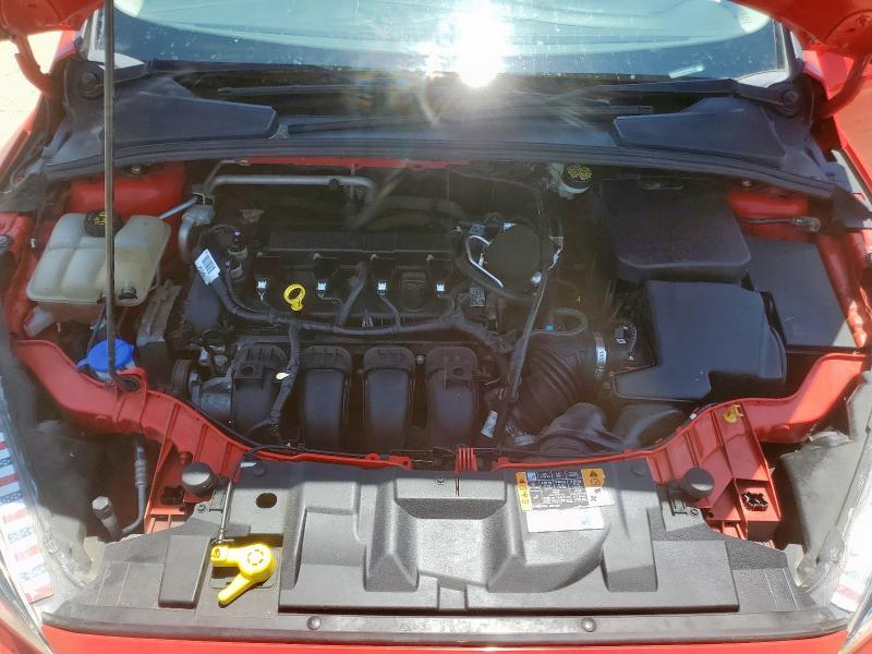 Photo 11 from auction – 2015 FORD FOCUS SE with VIN 1FADP3F29FL366527