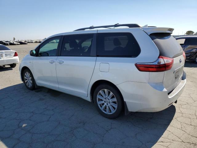 Photo 2 from auction – 2017 TOYOTA SIENNA XLE with VIN 5TDDZ3DC4HS155642