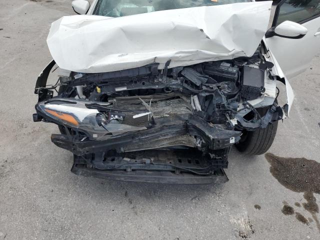Photo 11 from auction – 2018 KIA FORTE with VIN 3KPFK4A70JE193220