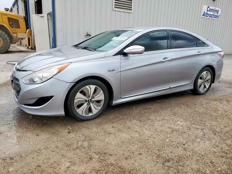 HYUNDAI SONATA HYB 2015 with VIN KMHEC4A41FA120989 - Photo from auction
