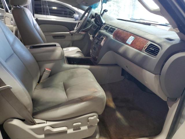 Photo 7 from auction – 2011 CHEVROLET SUBURBAN C with VIN 1GNSCJE07BR137697