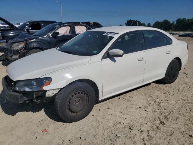 Photo 1 from auction – 2015 VOLKSWAGEN PASSAT S with VIN 1VWAS7A38FC003278