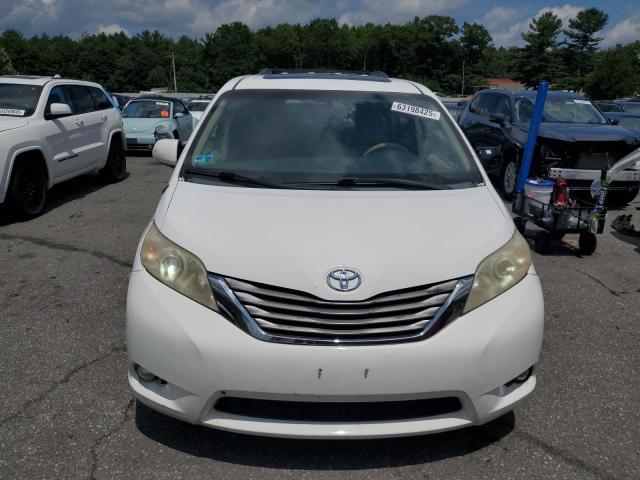Photo 5 from auction – 2011 TOYOTA SIENNA XLE with VIN 5TDYK3DC9BS012876