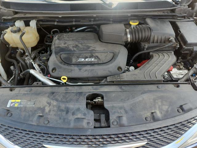 Photo 12 from auction – 2017 CHRYSLER PACIFICA L with VIN 2C4RC1GG7HR709016