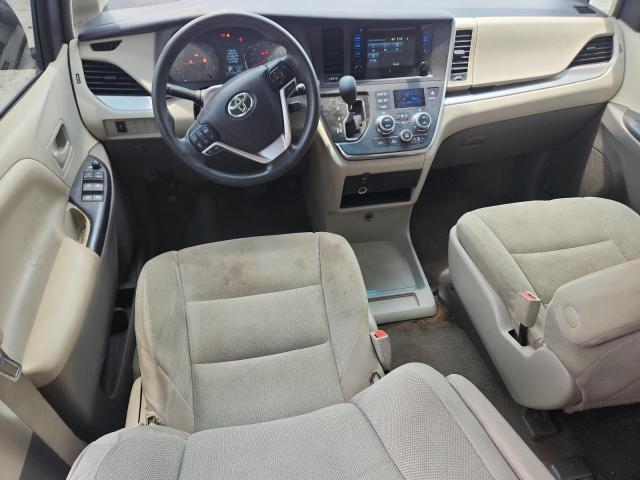 Photo 8 from auction – 2015 TOYOTA SIENNA with VIN 5TDZK3DCXFS687758