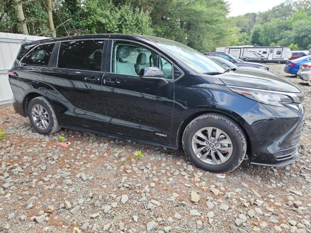 Photo 4 from auction – 2021 TOYOTA SIENNA LE with VIN 5TDKRKEC5MS032510
