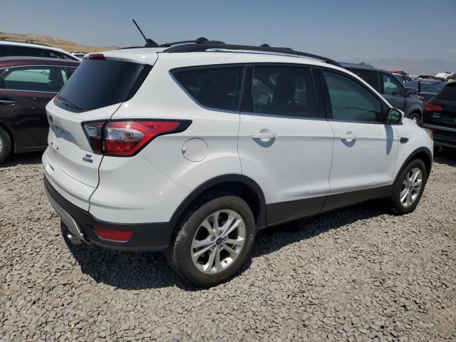 Photo 3 from auction – 2018 FORD ESCAPE SE with VIN 1FMCU9GD1JUB23293