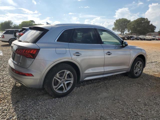 Photo 3 from auction – 2018 AUDI Q5 PREMIUM with VIN WA1BNAFY7J2129043