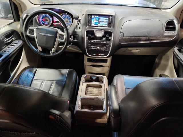 Photo 8 from auction – 2014 CHRYSLER TOWN & COU with VIN 2C4RC1BG9ER448670