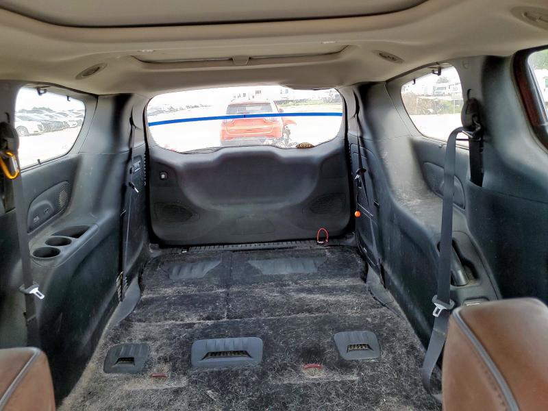 Photo 10 from auction – 2017 CHRYSLER PACIFICA LIMITED with VIN 2C4RC1GG5HR684410
