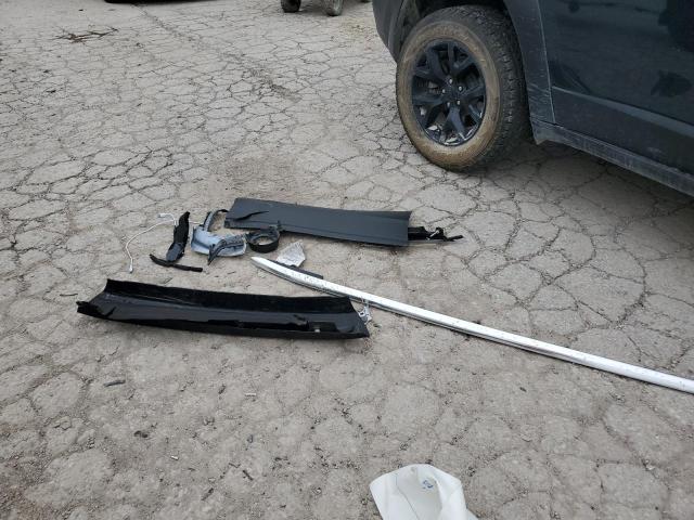 Photo 13 from auction – 2020 TOYOTA 4RUNNER SR with VIN JTEBU5JR1L5763199
